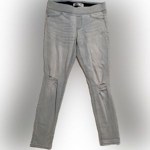 Old Navy Mid-Rise Wow Super-Skinny Jeggings. Size 10. Light wash.